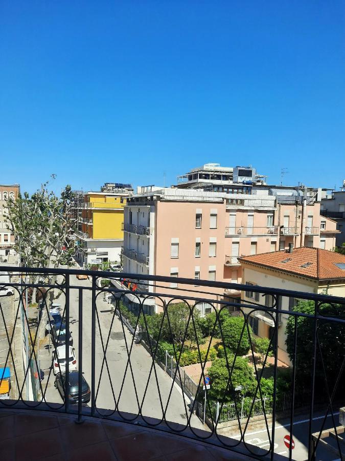Hotel La Dolce Vita Rimini Eksteriør billede