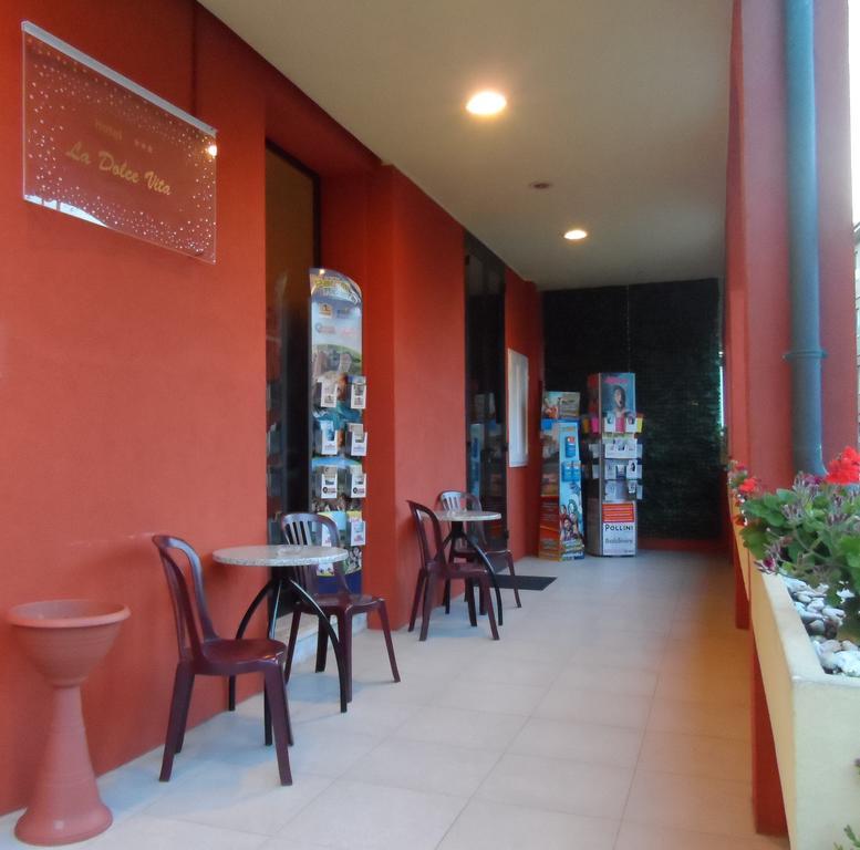 Hotel La Dolce Vita Rimini Eksteriør billede